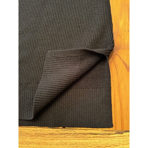 Athleta Hanover V Neck Sweater Gray Merino Wool Blend Women’s Size Medium MINT! - Picture 3 of 10